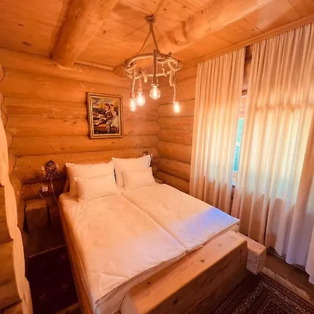 Brvnara Antika Hotel *