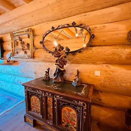 Brvnara Antika Hotel *