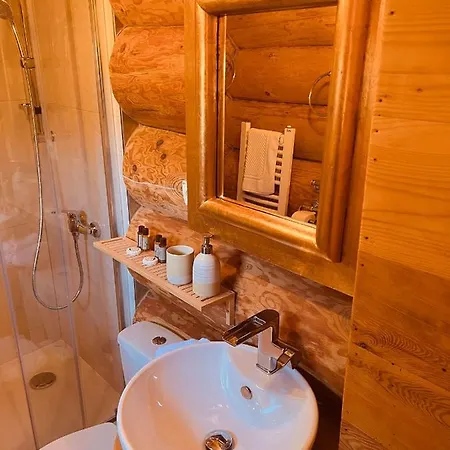 Brvnara Antika Hotel *